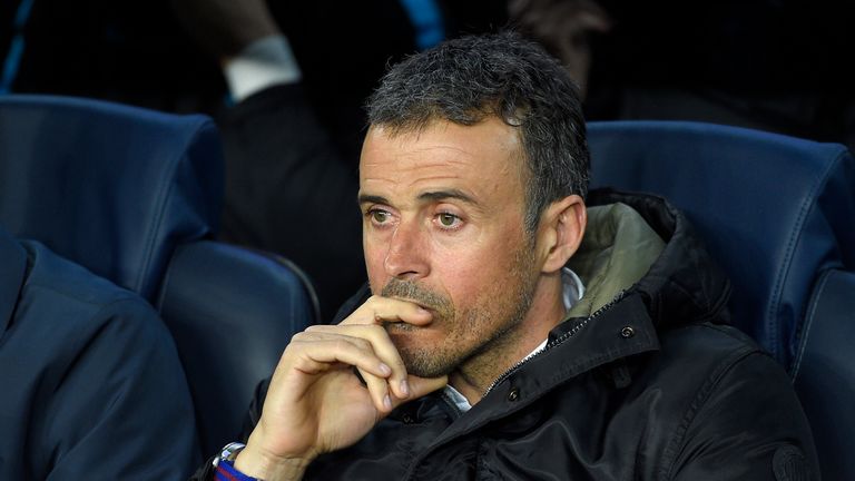 Barcelona's coach Luis Enrique looks at his players from the bench during the UEFA Champions League quarter finals first leg footb