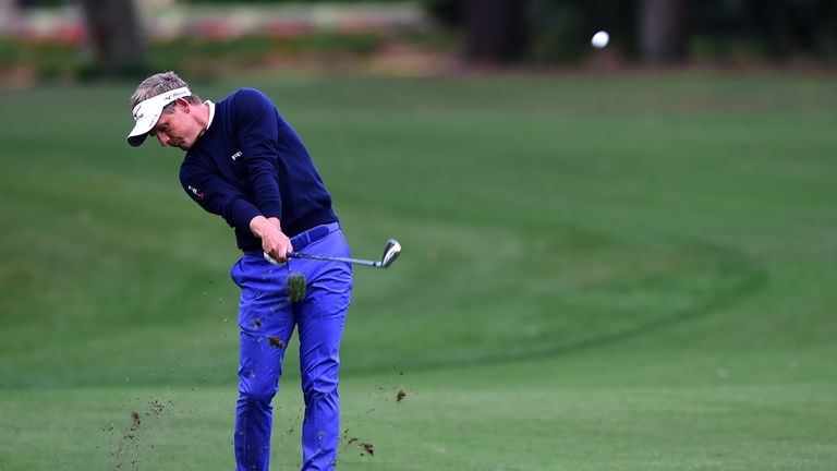 Luke Donald shares the lead after making six birdies on day one