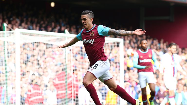 Manuel Lanzini of West Ham celebrates scoring his team's first goal against Crystal Palace