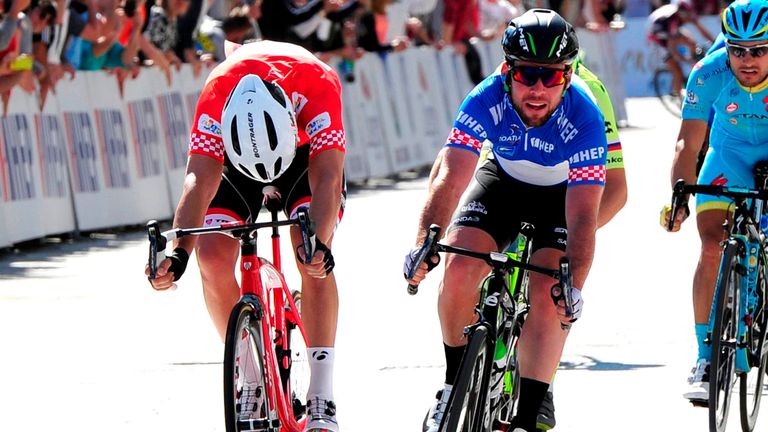 Mark Cavendish wins Stage 2 of the 2016 Tour of Croatia from Giacomo Nizzolo