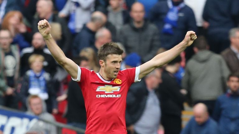Michael Carrick celebrates after Manchester United beat Everton to reach the FA Cup final
