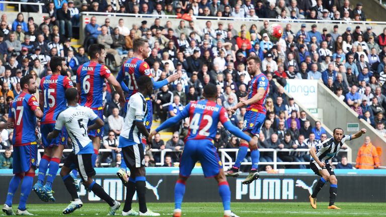 Andros Townsend of Newcastle scores his team's first goal against Crystal Palace
