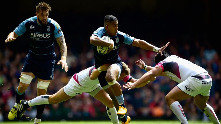 Blues' Rey Lee-Lo breaks the Ospreys defence