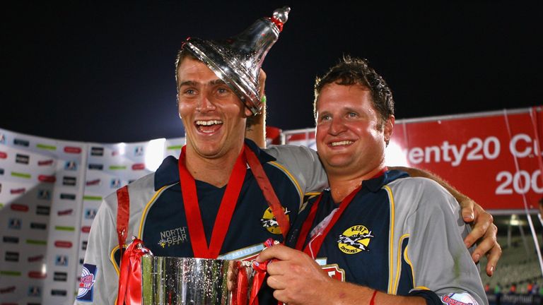 Key (R) and Ryan McLaren (L) celebrate winning the Twenty20 Cup final in 2007