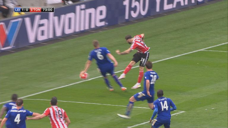 Robert Huth Leicester penalty