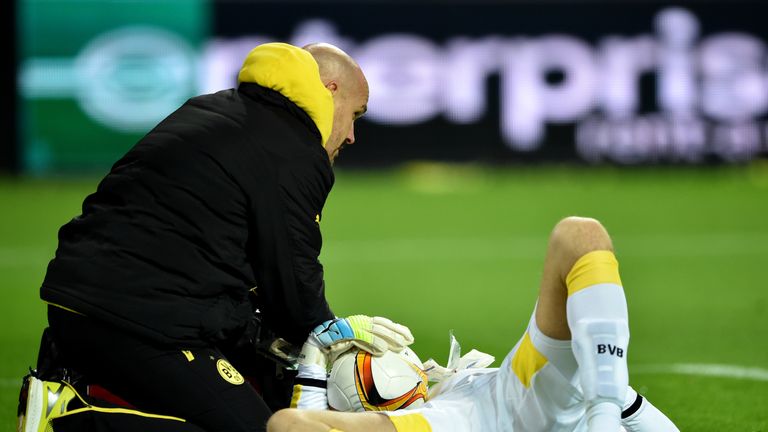 Roman Weidenfeller suffered a clash of heads with Dejan Lovren