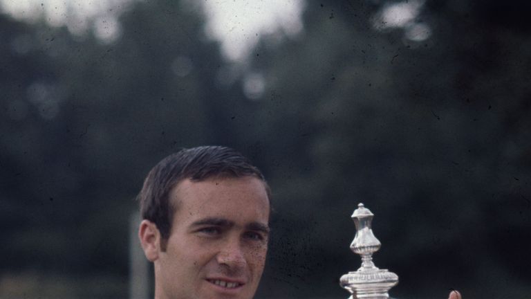 1970:  Chelsea Football Club manager Ron Harris holding the FA Cup.  (Photo by Keystone/Getty Images)