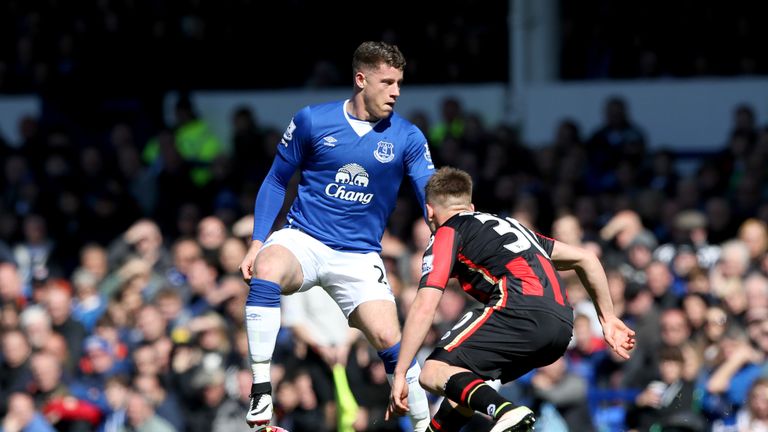 Everton's Ross Barkley (left) and AFC Bournemouth's Matt Ritchie battle for the ball