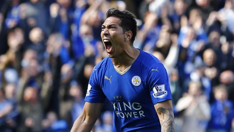 Leonardo Ulloa celebrates scoring the second goal for Leicester