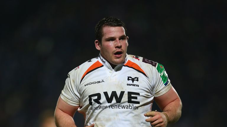 Ryan Bevington signs for another year at Ospreys.