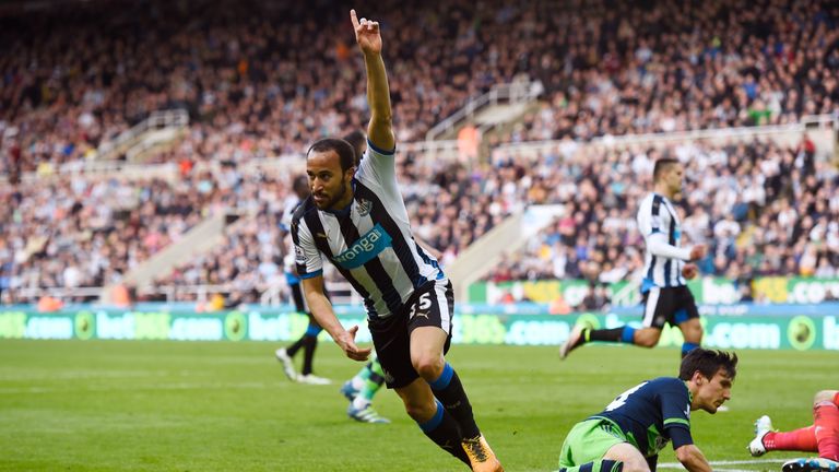 Andros Townsend puts Newcastle 3-0 up against Swansea