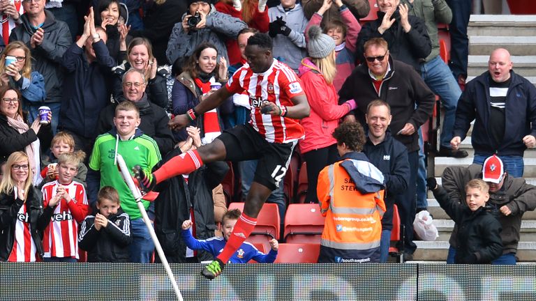 Victor Wanyama celebrates Southampton's third against Newcastle