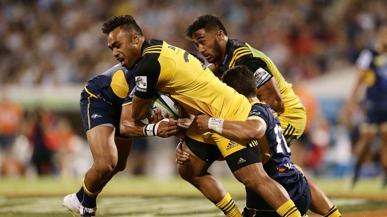 Halaholo on the charge against the Brumbies