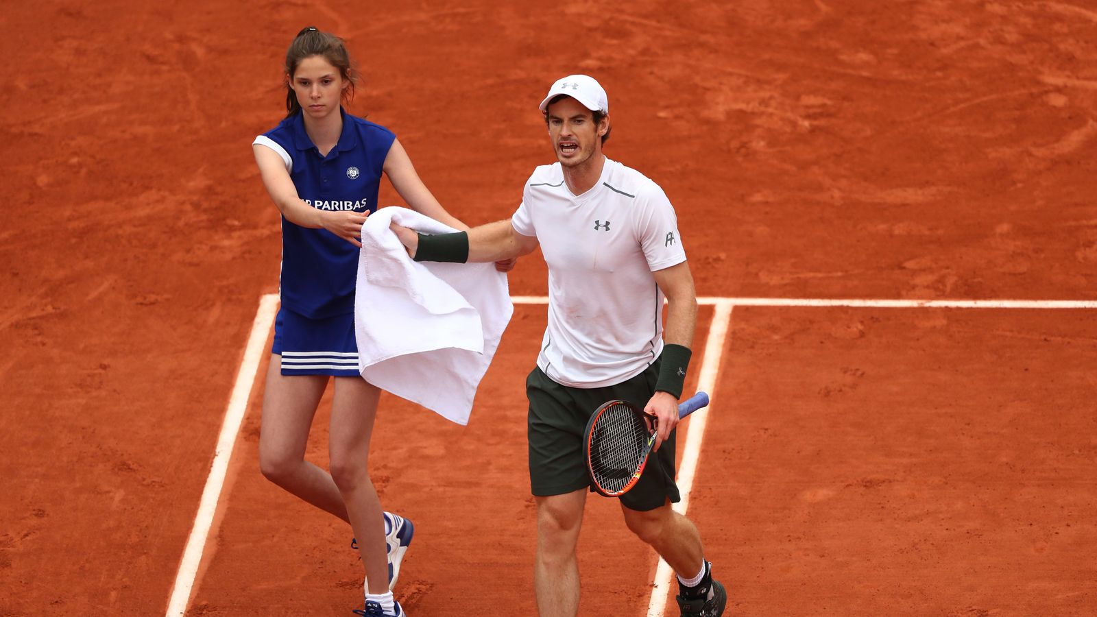 Andy Murray through to French Open quarters after victory over John