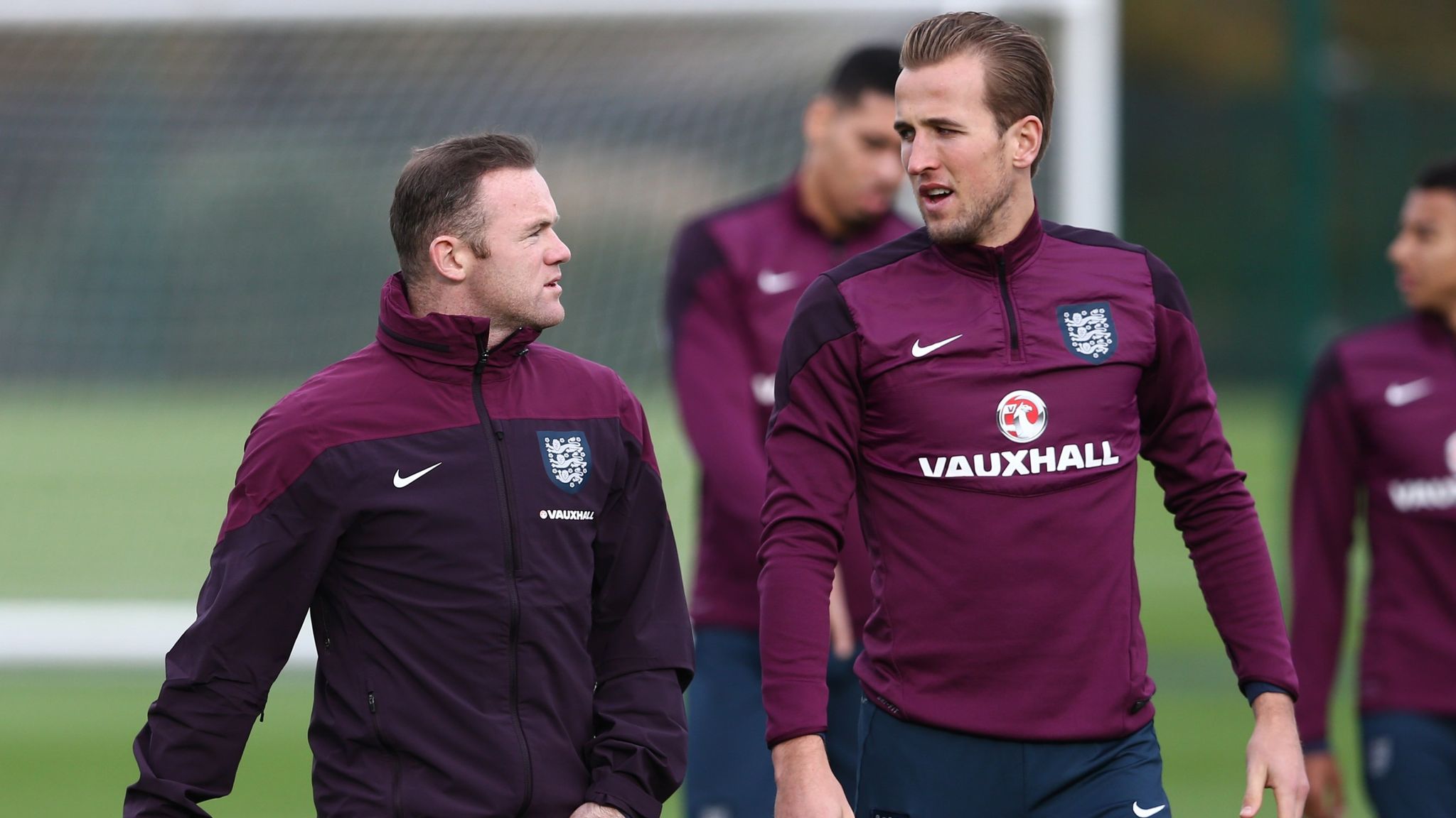 Pics emerge of 10-year-old Harry Kane training with David Beckham