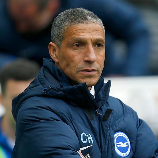 Hughton signs new Brighton deal