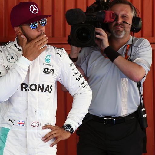 Lewis on pole as Bulls shock