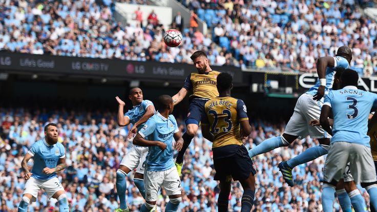 Olivier Giroud equalises for Arsenal after Sergio Aguero's opener for Manchester City