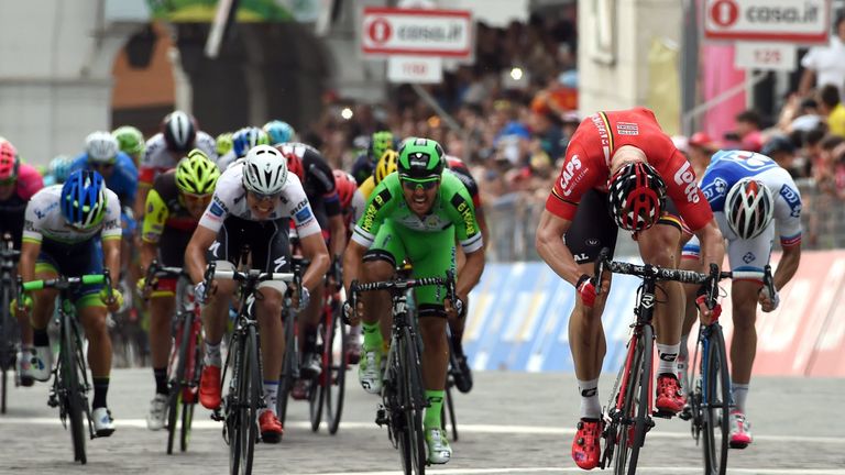 Andre Greipel wins stage five of the 2016 Giro d'Italia