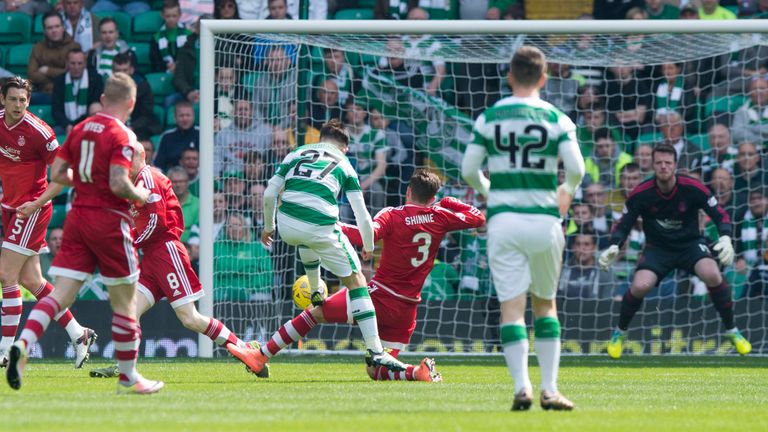 Patrick Roberts makes it 1-0 to Celtic.