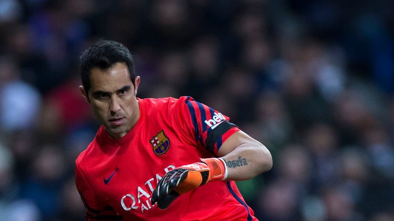 Barcelona goalkeeper Claudio Bravo