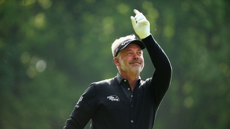 VIRGINIA WATER, ENGLAND - MAY 27:  Darren Clarke of Northern Ireland reacts on the 3rd hole during day two of 