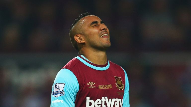 LONDON, ENGLAND - MAY 10:  Dimitri Payet of West Ham United reacts during the Barclays Premier League match between West Ham United and Manchester United a