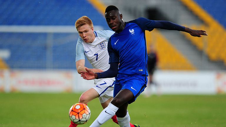 AVIGNON, FRANCE - MAY 29: Duncan Watmore of England is tackled by Moussa Niakhate of France during the Final of the Toulon Tournament between England and F