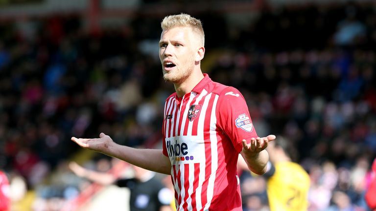 Jayden Stockley has signed a pre-contract deal with Aberdeen