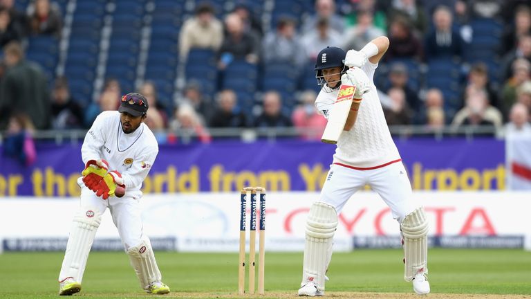 Joe Root bats during day one of the 2nd Investec Test match between England and Sri Lanka