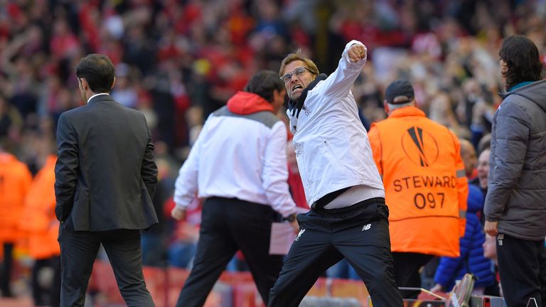 Liverpool's German manager Jurgen Klopp (C) celebrates