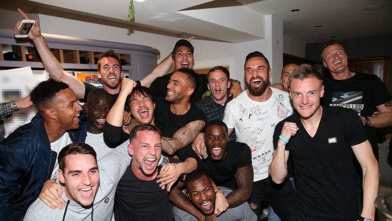 Leicester City players gather at Jamie Vardy's house to watch Premier League title rivals Tottenham at Chelsea (Plumb Images)