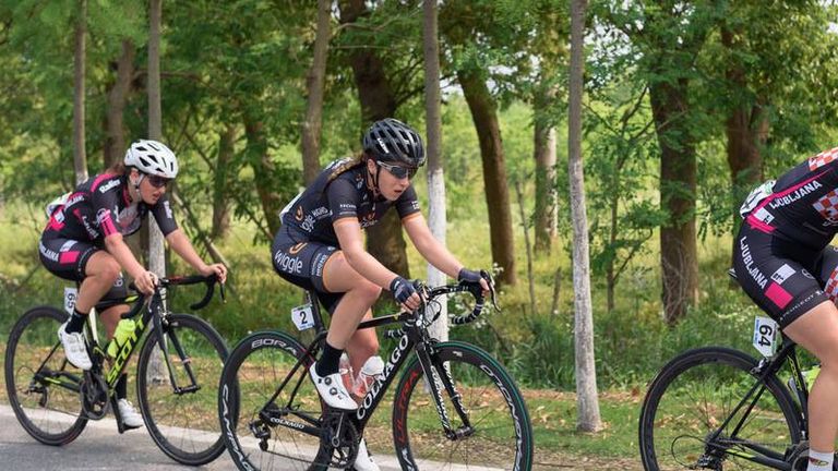 Lucy Garner working hard in the Tour of Chongming Island