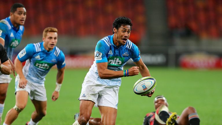Melani Nanai breaks away for one of his two tries for the Blues
