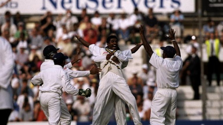 Muttiah Muralitharan, The Oval, 1998