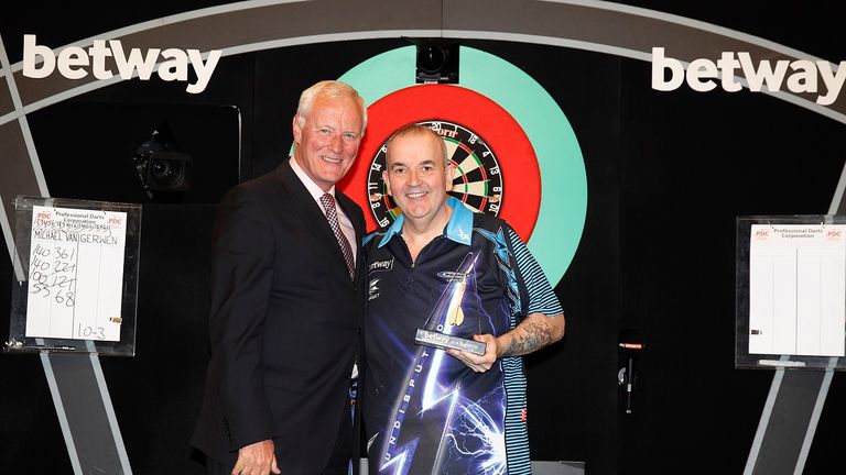 Phil Taylor returned to Finals Night but had to settle for runners-up spot