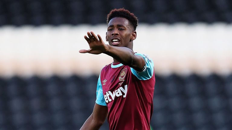 Reece Oxford of West Ham in action during the Second Leg of the Premier League U21 Cup Final at the KC Stadium