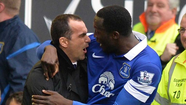 Roberto Martinez and Romelu Lukaku celebrate a goal against Arsenal in 2014