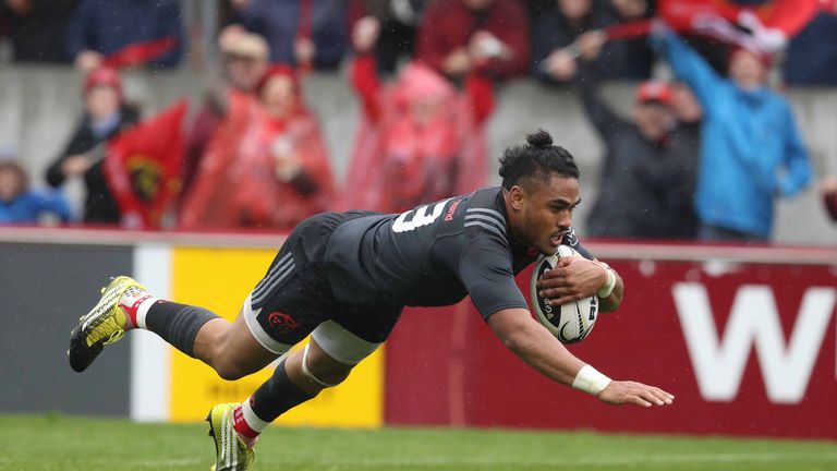 Francis Saili scores Munster's first try against the Scarlets