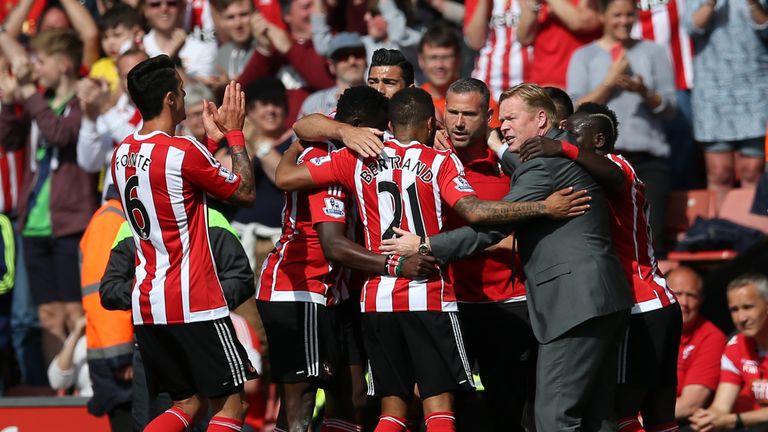 Southampton players celebrate with manager Ronald Koeman 