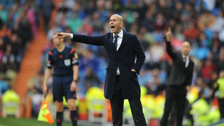 Real Madrid manager Zinedine Zidane reacts during the La Liga match between Real Madrid CF and Valencia CF at Estadio Santiago Ber