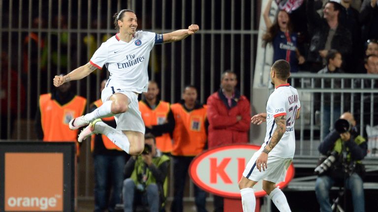 Zlatan Ibrahimovic  celebrates his equaliser for PSG