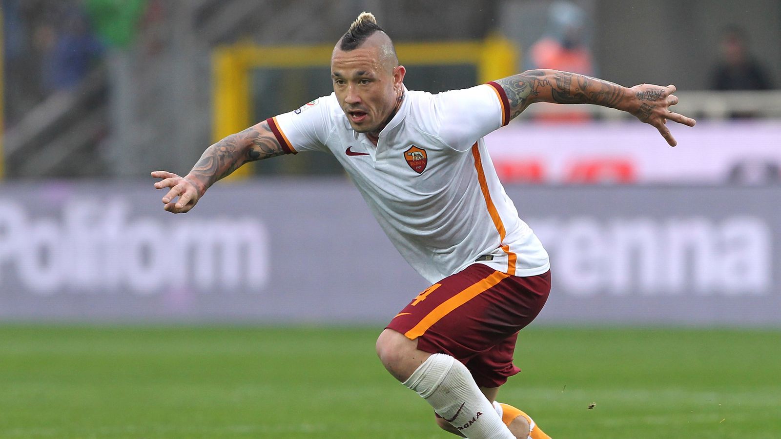 radja-nainggolan-roma-serie-