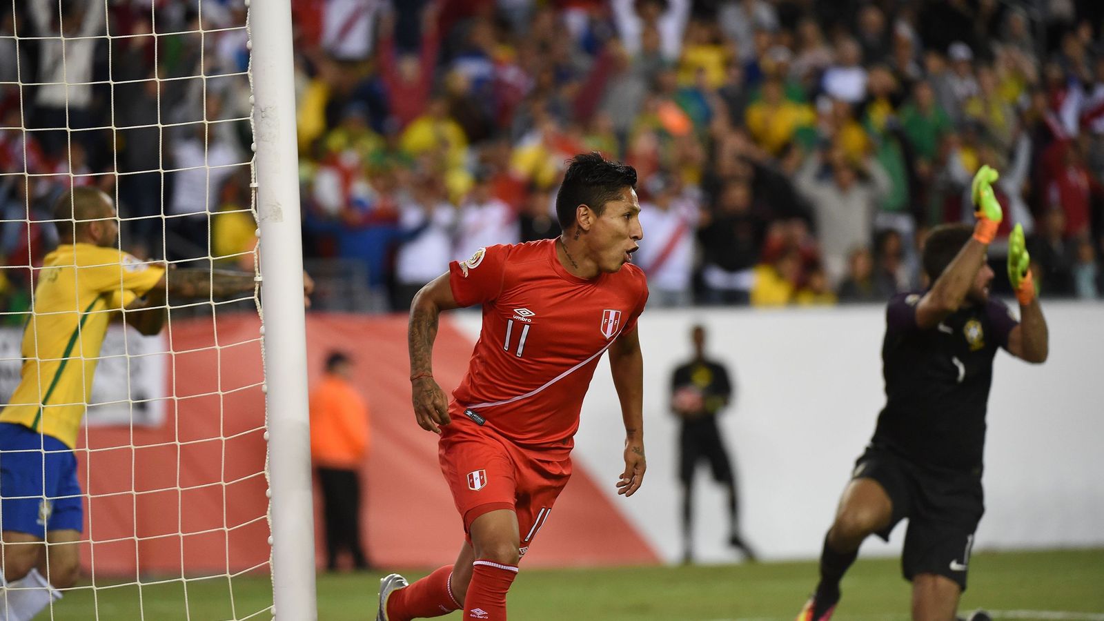 Рауль Руидиас. Футболист Руидиас. Copa America 2016.