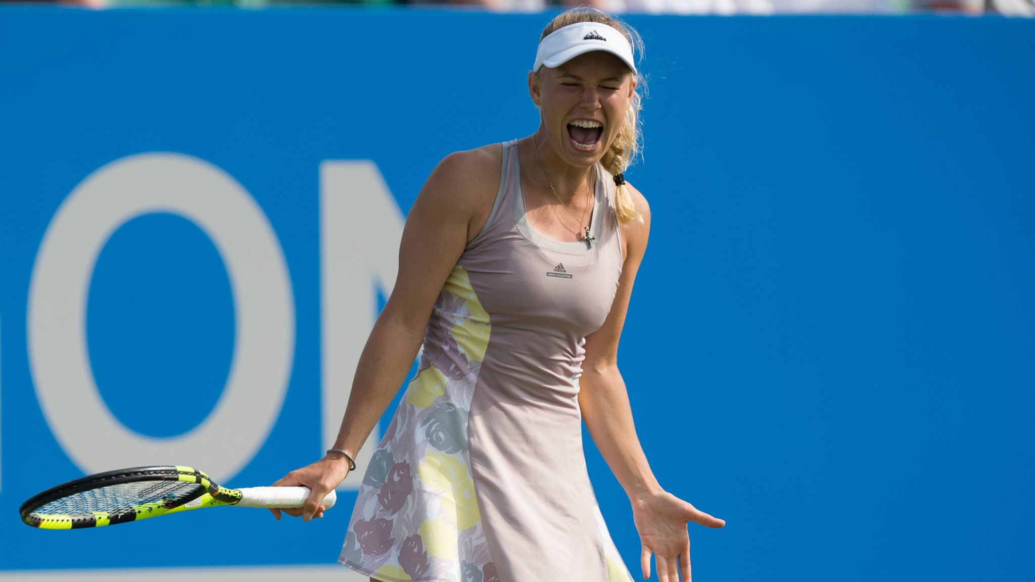 Caroline Wozniacki defeated by Anett Kontaveit at Nottingham Open ...