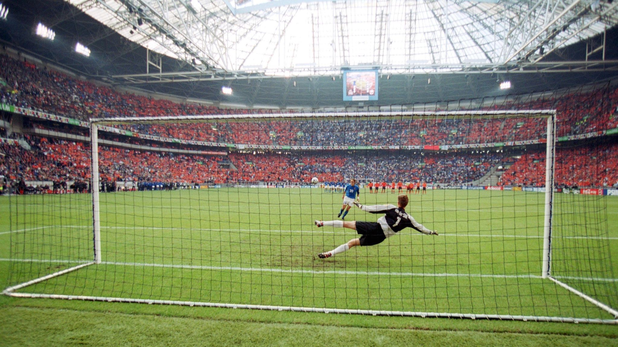 Top 10 'Panenka' Penalties: Famous Homages To The Iconic Spot-kick ...