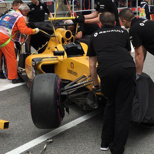 WATCH: Heavy Magnussen crash