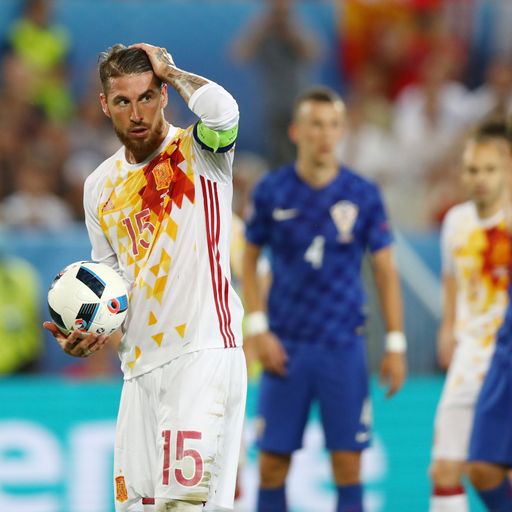 Croatia stun Spain to win group