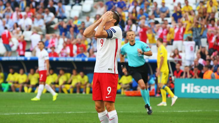 Robert Lewandowski has yet to score at Euro 2016