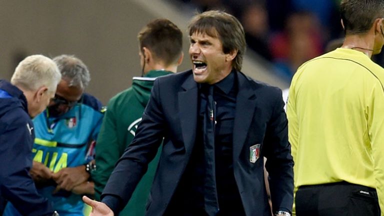 Appello di Antonio Conte a tutti i tifosi: vestire l'Azzurro nel prossimo match dell'Italia (Getty)